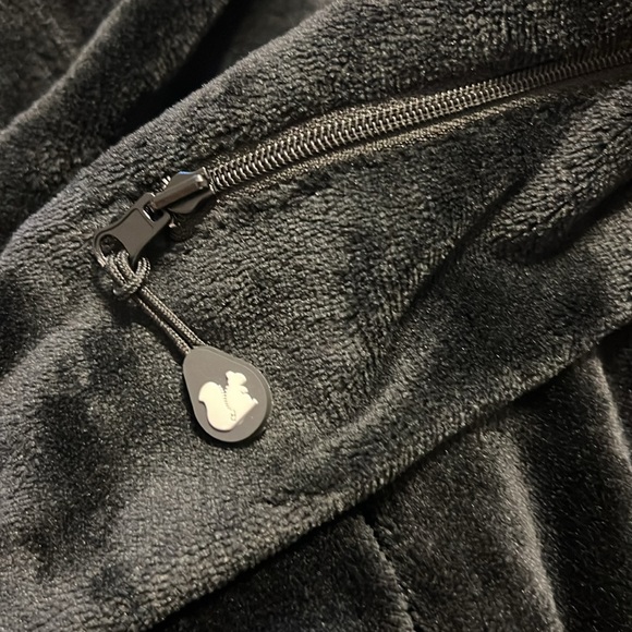 SHOLDIT Infinity Scarf with Secret Pocket - Picture 6 of 8